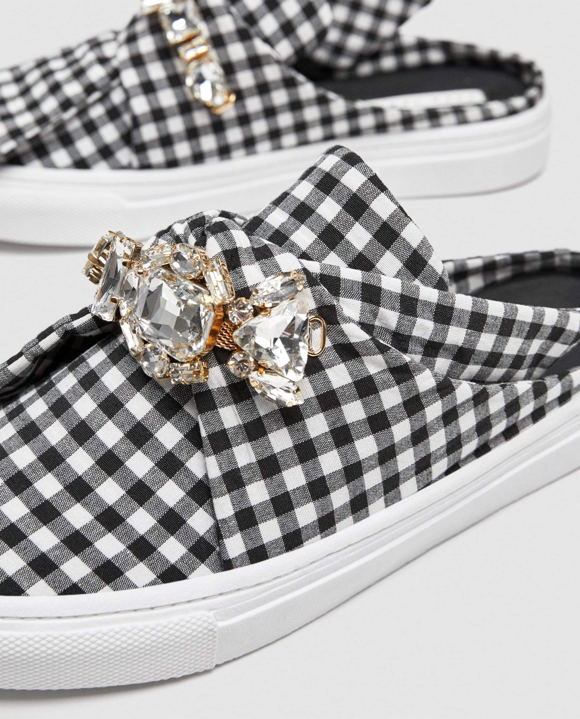 Nesos Shoes 03